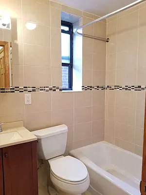 Rented by Astoria Realty | media 4