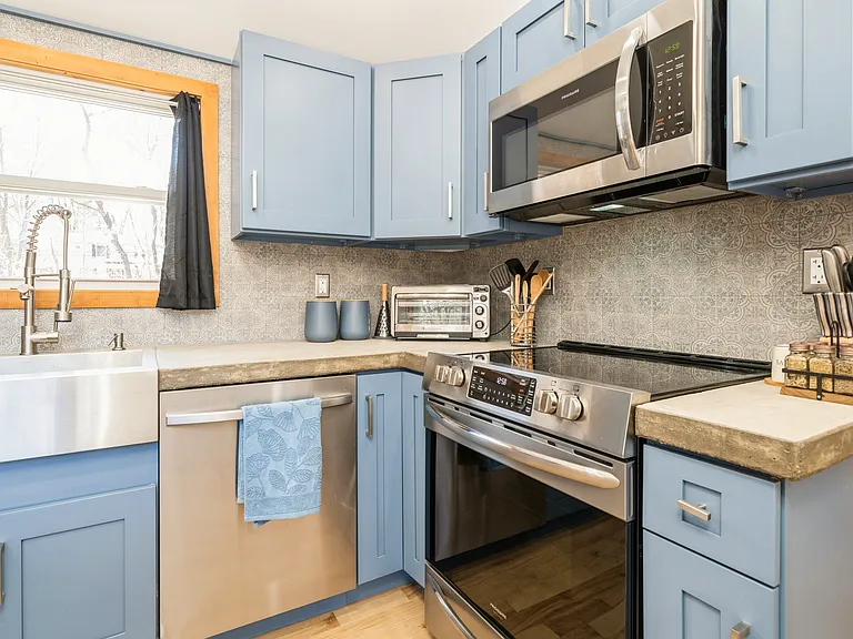 100 Poplar Ln — Photo 10