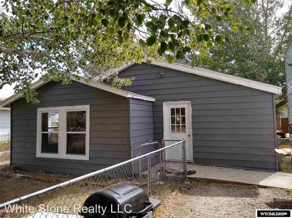 626 W State St, Rawlins, WY 82301