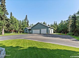 7540 Upper De Armoun Rd, Anchorage, AK 99516