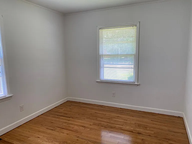 109 Jackson St — Photo 13
