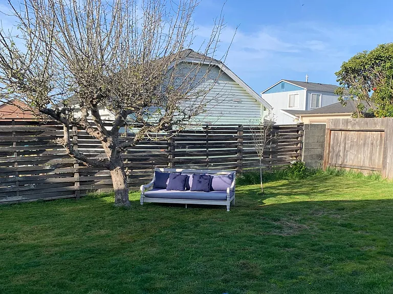 2511 J St — Photo 4