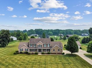 9333 Grand Oak Dr, Amherst, OH 44001