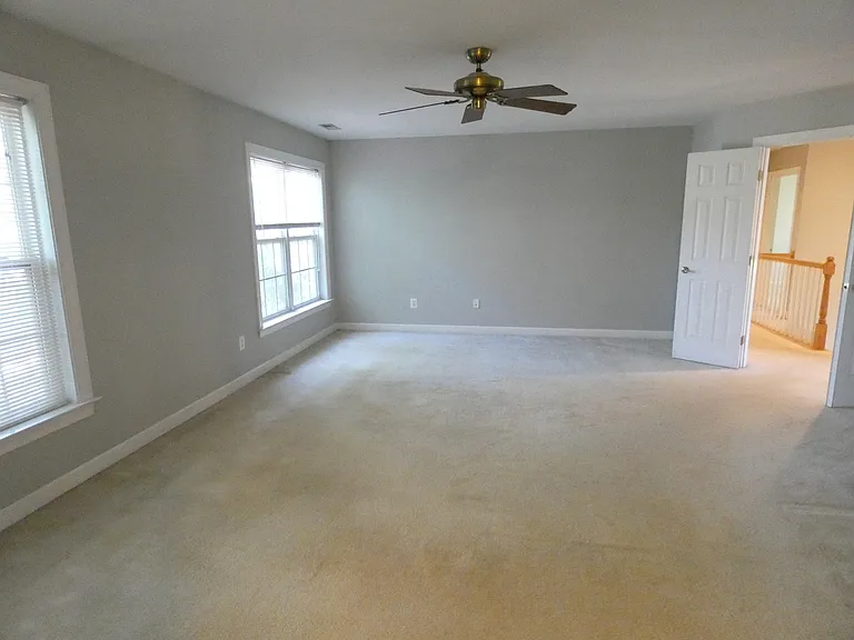 1203 Fairfax Woods Dr — Photo 16