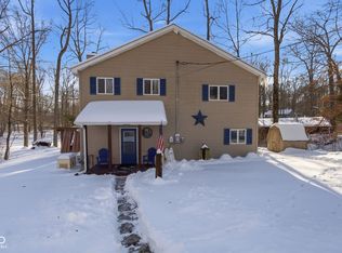 8460 S Green Dr, Nineveh, IN 46164