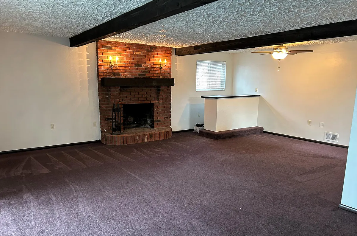 Living /Dining Area, beamed ceilings, ceiling fans. - 459 Plymouth St #1