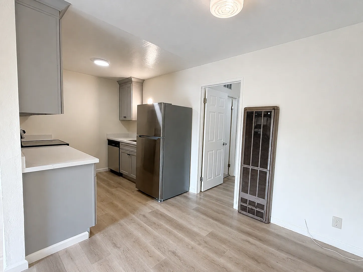 2 bed, 710 sqft, $2,550 — Photo 4