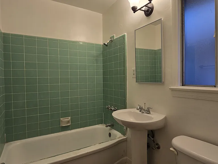 724 N Sunset Blvd #A — Photo 6