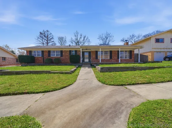 5728 E 62nd St, Tulsa, OK 74136