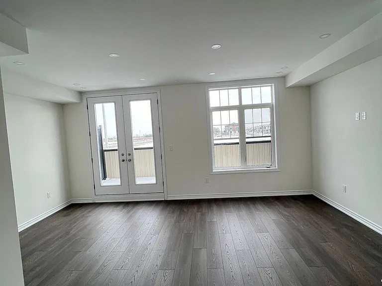 392 Tim Manley Ave — Photo 8