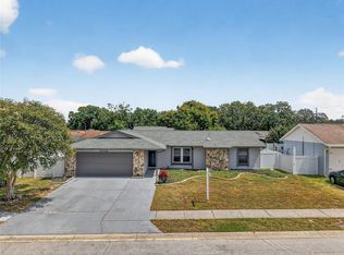 8010 Chickasaw Ln, Port Richey, FL 34668