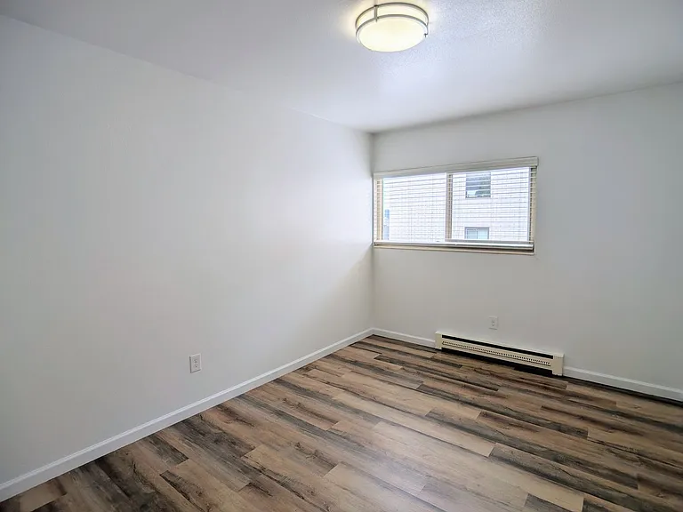 Tiki Apartments — Photo 24