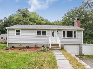 25 Plants Dam Rd, East Lyme, CT 06333