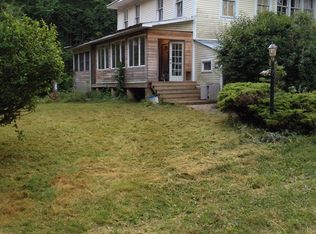 319 Granny She Rd, Chloe, WV 25235