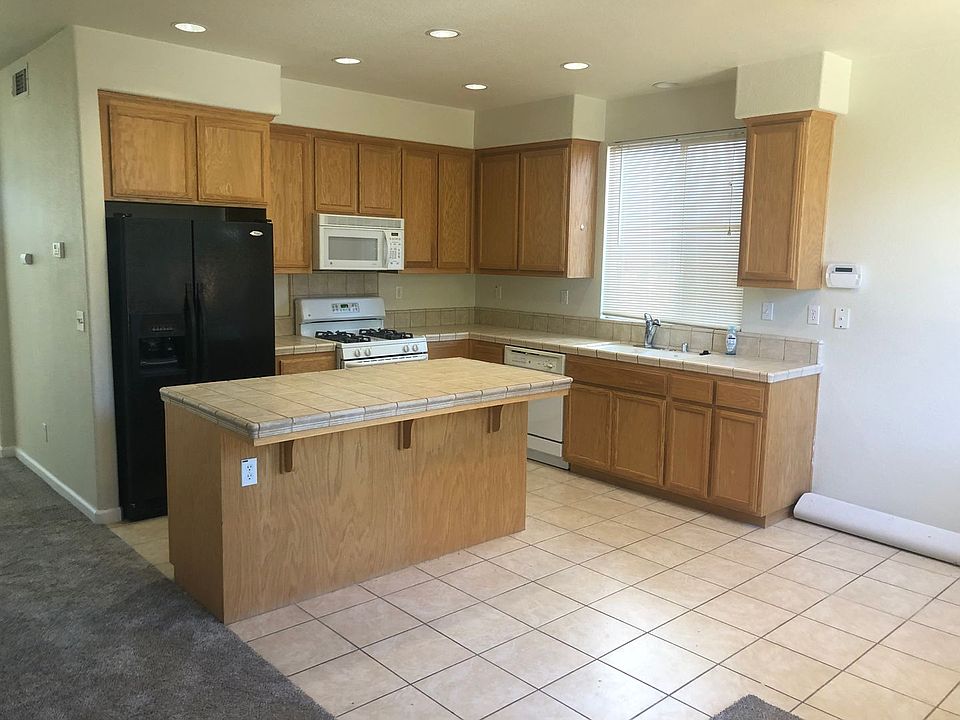 1st image of 1156 Valley Glen Dr