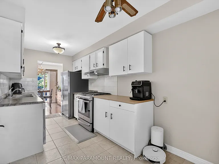 32 Fanshawe Dr — Photo 15