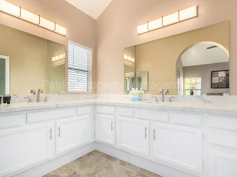 9705 E Mountain View Rd #1015 — Photo 11