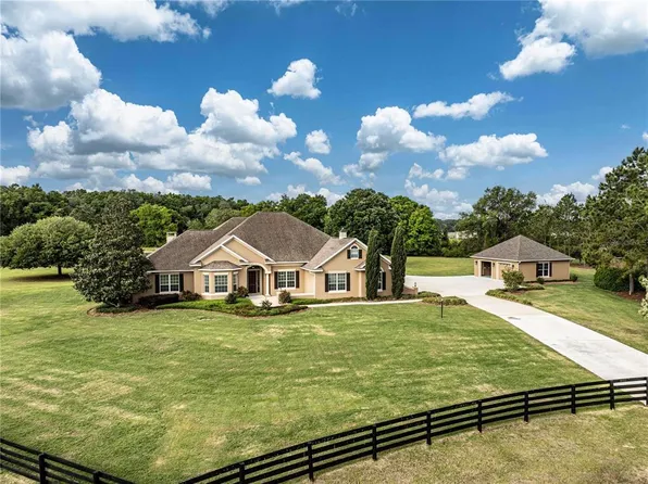 10517 NE 27th St, Oxford, FL 34484