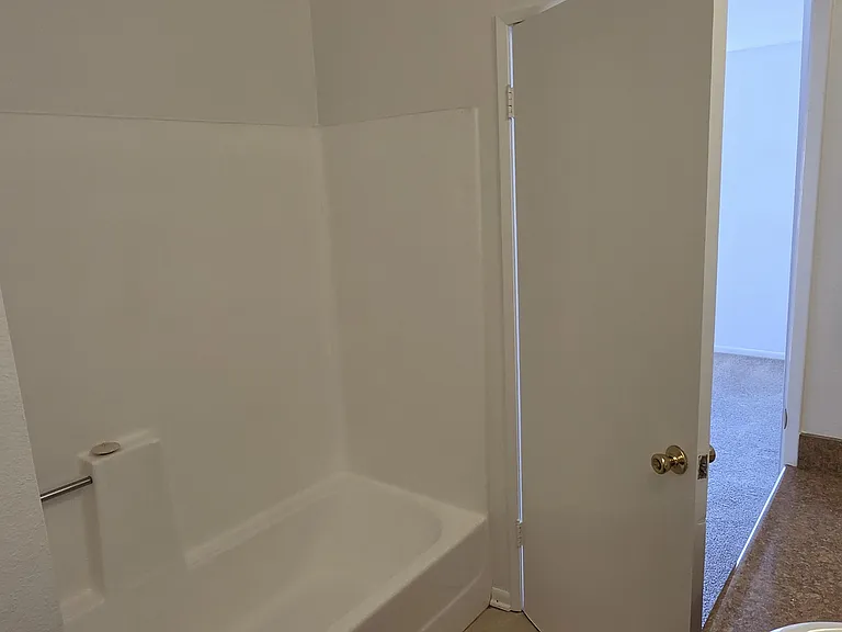 533 E Verdugo Ave — Photo 14