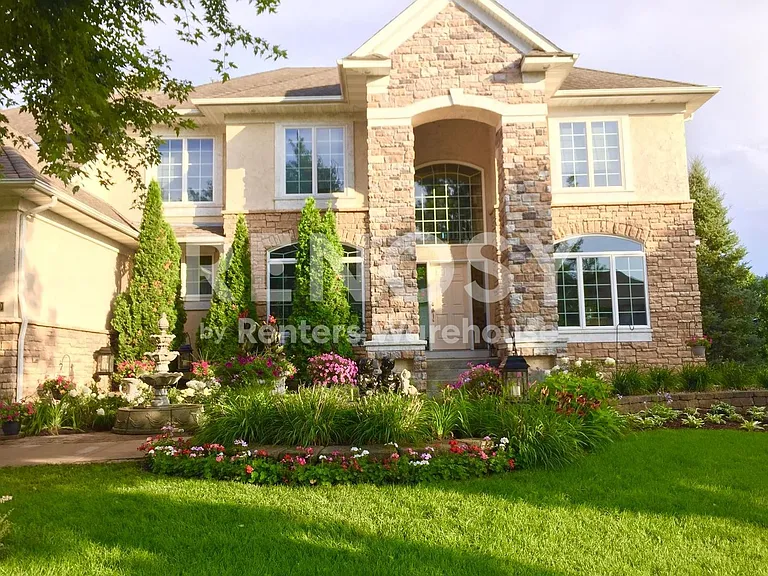 2470 Arnold Palmer Dr — Photo 4