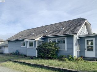 1140 7th St SW, Bandon, OR 97411