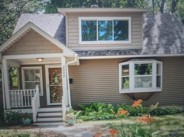 2000 Saint Clair Ave, Saint Paul, MN 55105