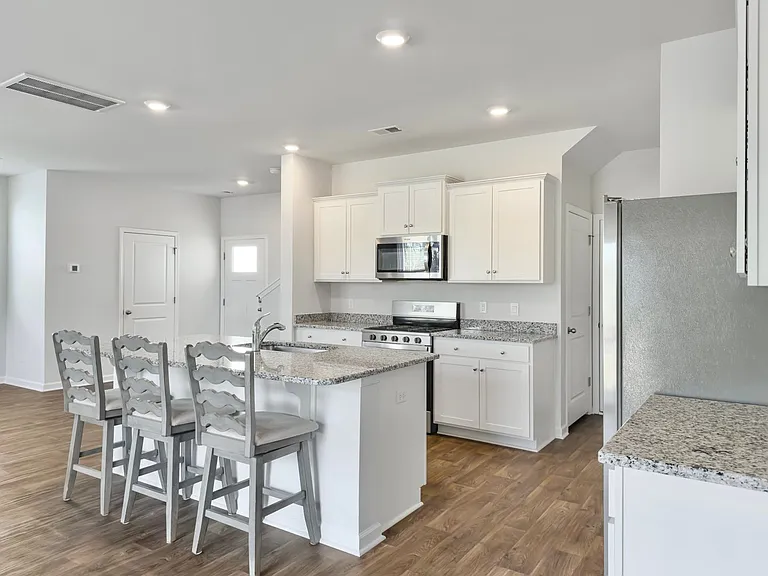 298 Watersglen Dr — Photo 14