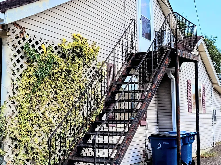 172 Park Cir — Photo 4