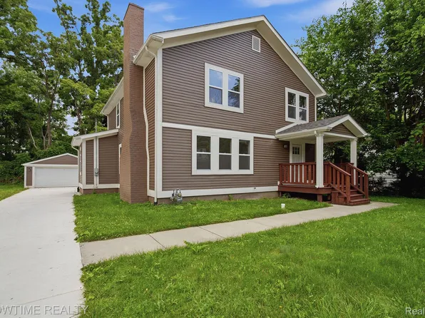 19320 Gaylord, Redford, MI 48240