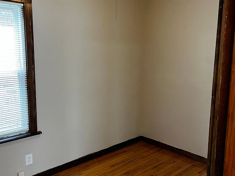 8024 S Muskegon Ave — Photo 11