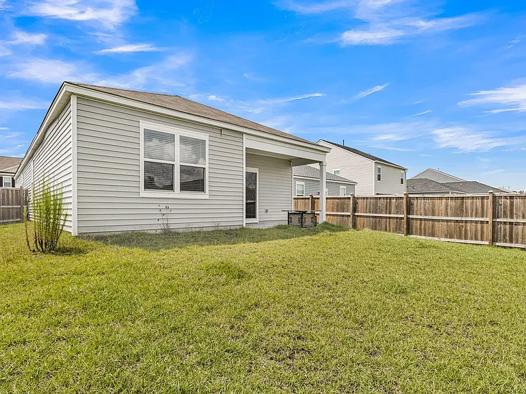 324 Feldspar Ln — Photo 38