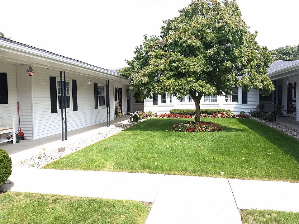 1st image of 7446 Pinegrove Dr #58