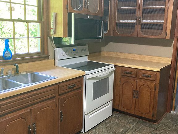 4th image of 2232 Websters Chapel Rd
