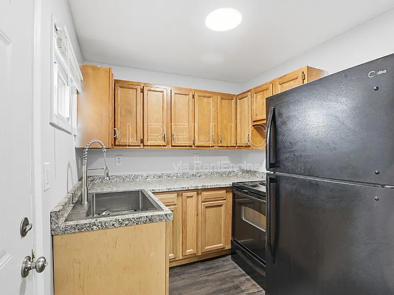 1333 S 22nd St — Photo 7