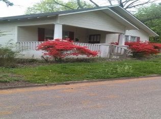 405 Head St, Paris, TN 38242
