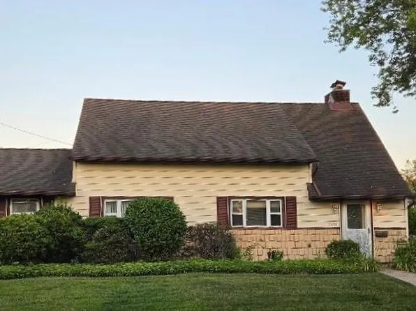 2052 Wilson Lane, East Meadow, NY 11554