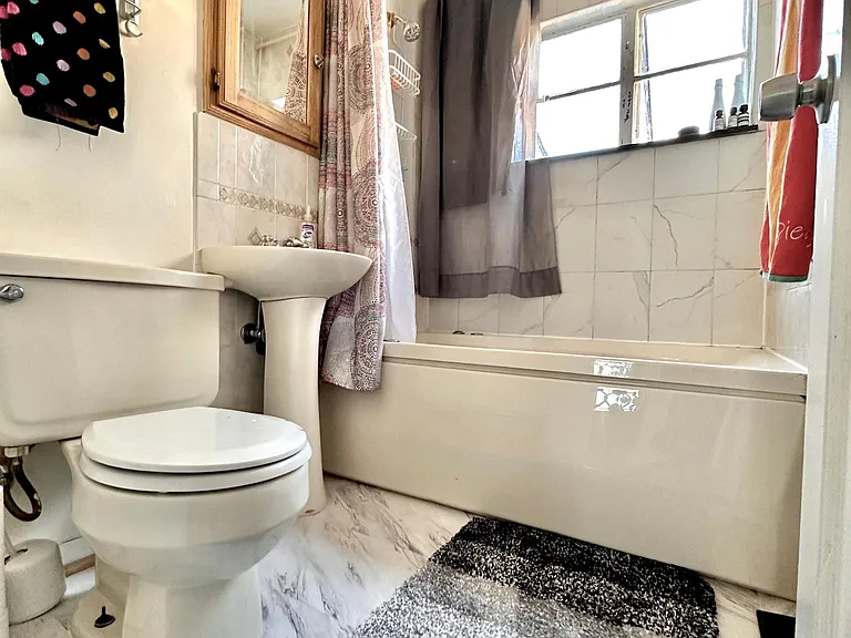 1601 S Fillmore St — Photo 12