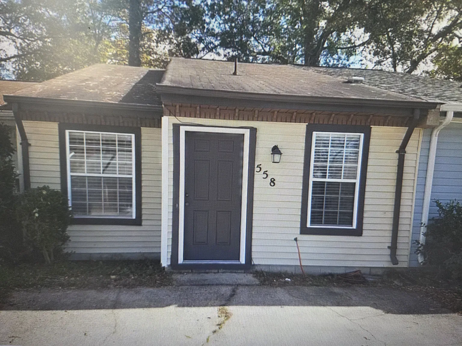 2 bed, 1000 sqft, $1,500 — Photo 1