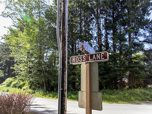 2nd image of Ross Ln