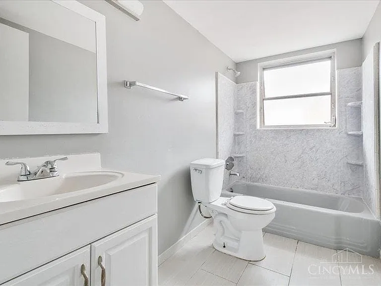 1638 Crest Hill Ave #3 — Photo 12