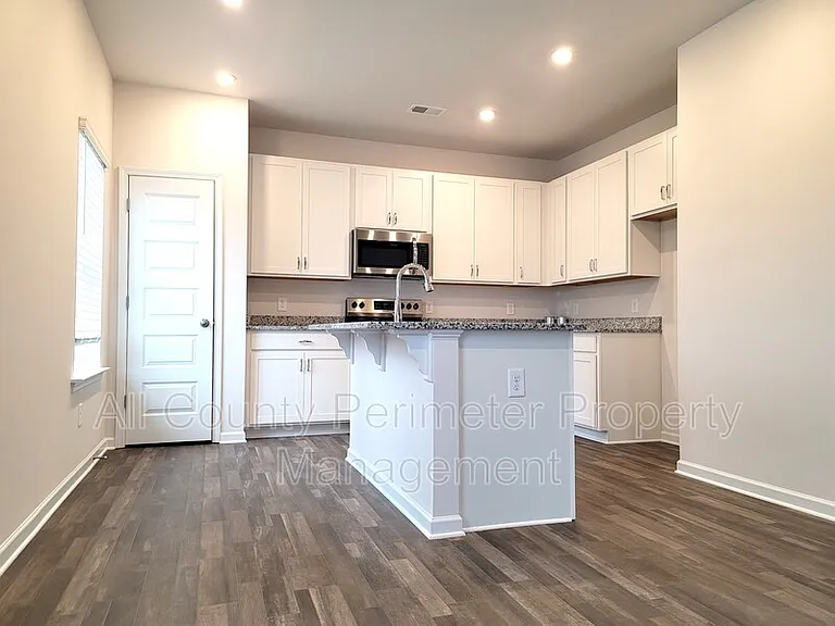 25 Rambling Oaks Dr — Photo 3
