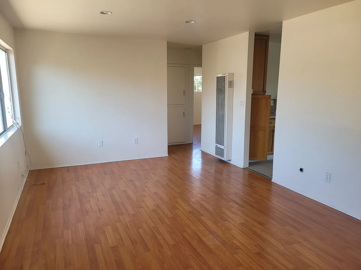 2 bed, 850 sqft, $2,275 — Photo 2