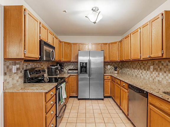 5th image of 3822 W Angeles St