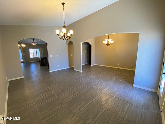 3rd image of 14505 Hunters Grove Ave