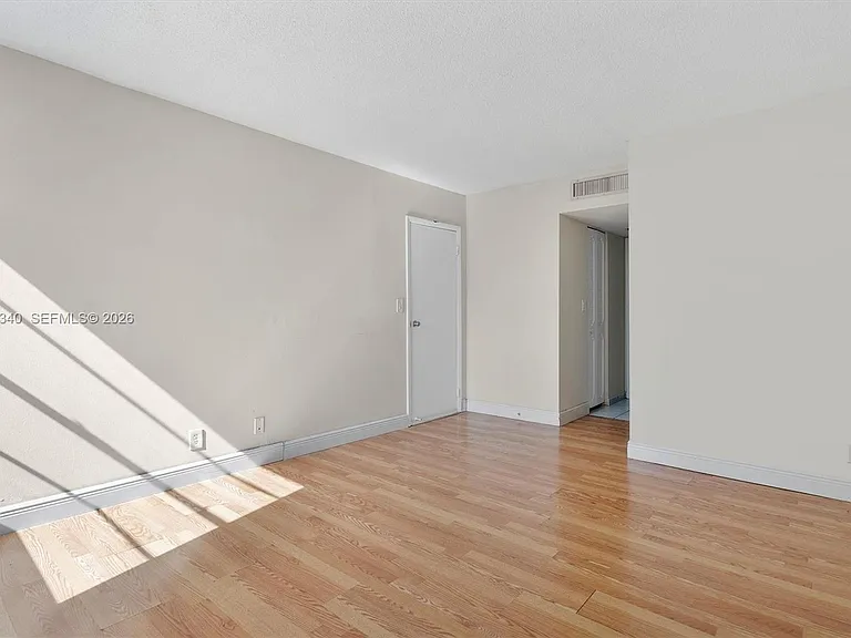 3101 N Country Club Dr #504 — Photo 13