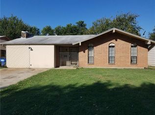 2637 Arlington Ln, Lancaster, TX 75134