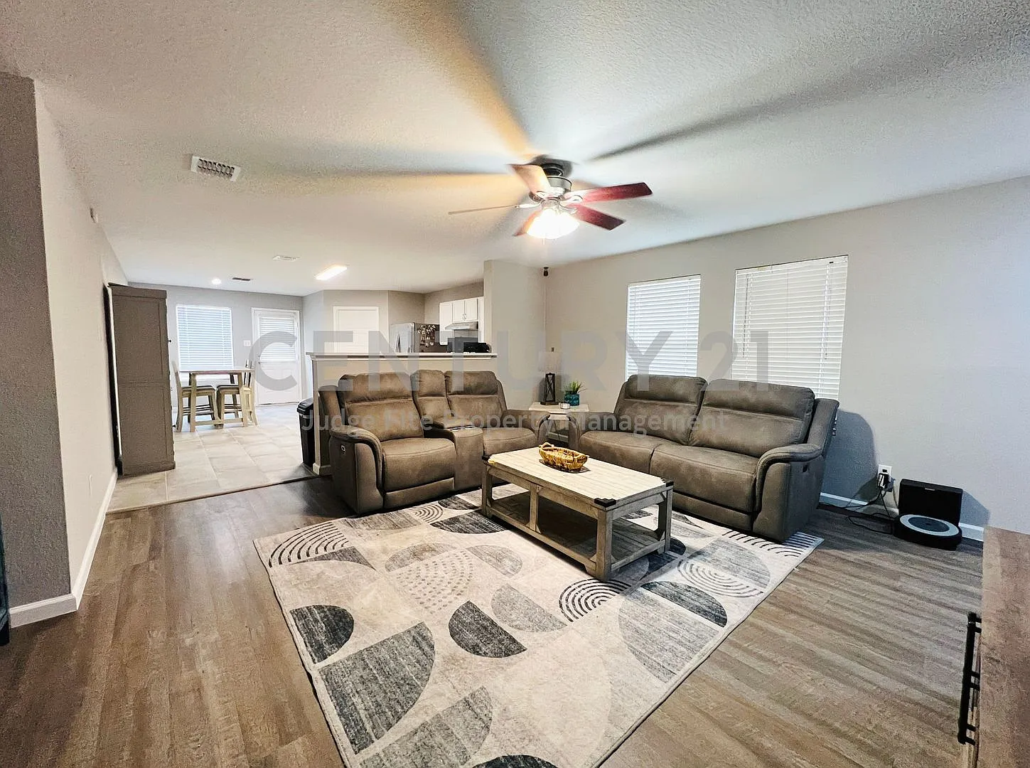 Beautifully Maintained 3/2/2 in Northwest ISD For Rent! — Photo 3