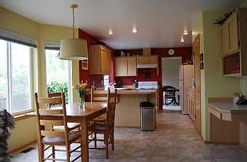2nd image of 2425 21st Avenue Ct SE