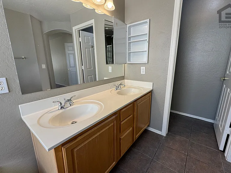 12614 W Avalon Dr — Photo 34