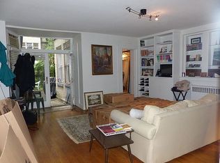 110 E 61st St #B, New York, NY 10065